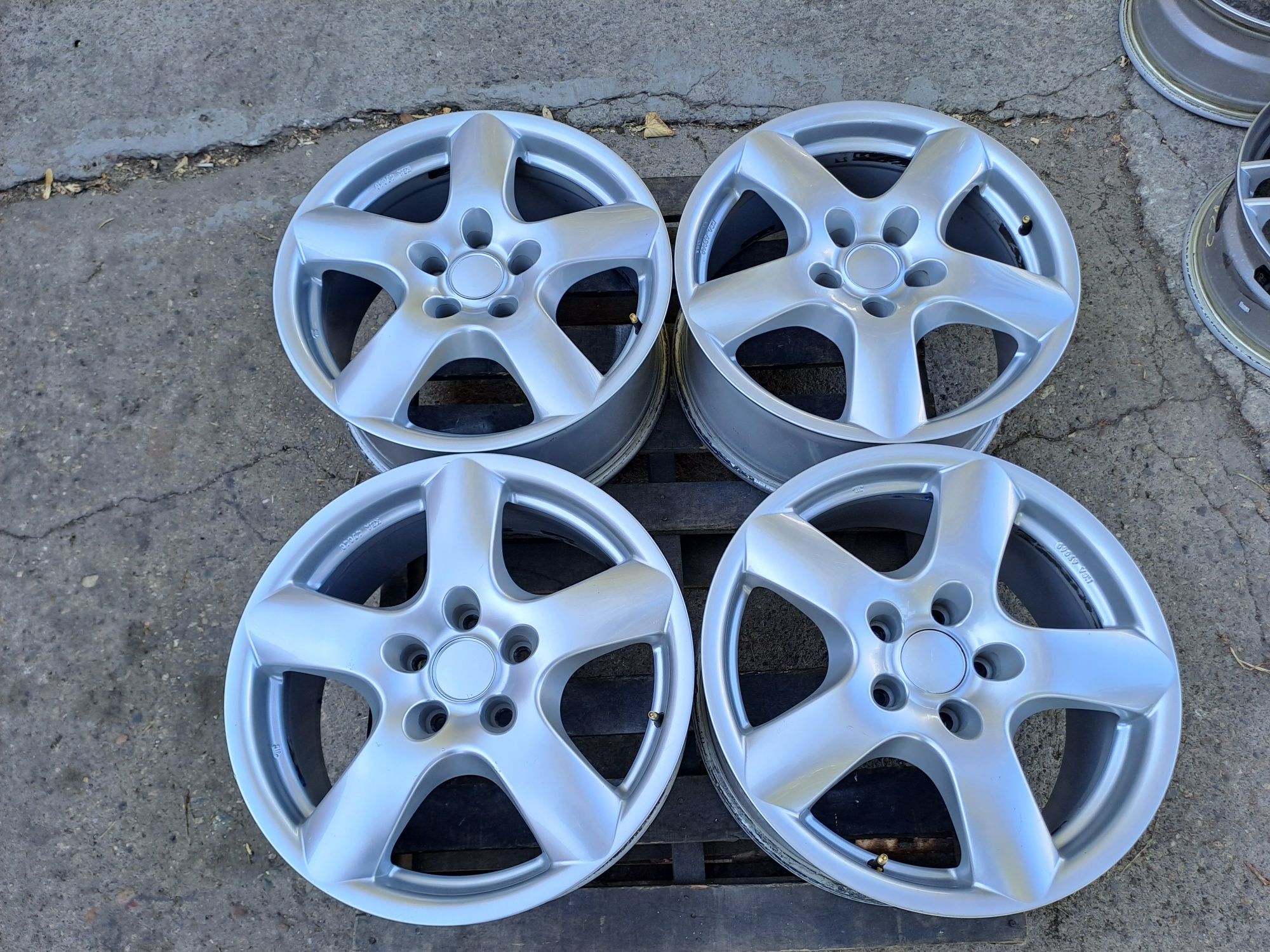 18" 5X120mm Ал. Джанти, 5Х120мм BMW X5, VW TOUAREG