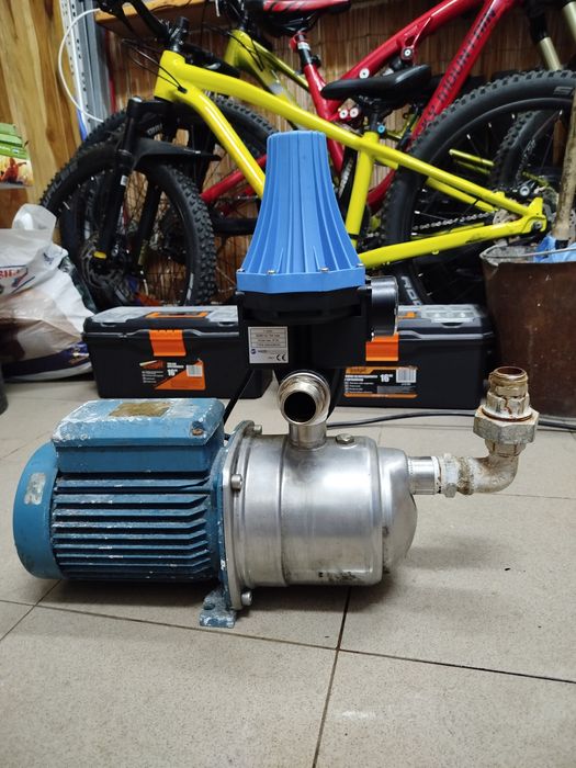 Хидрофорна помпа Италианска CALPEDA