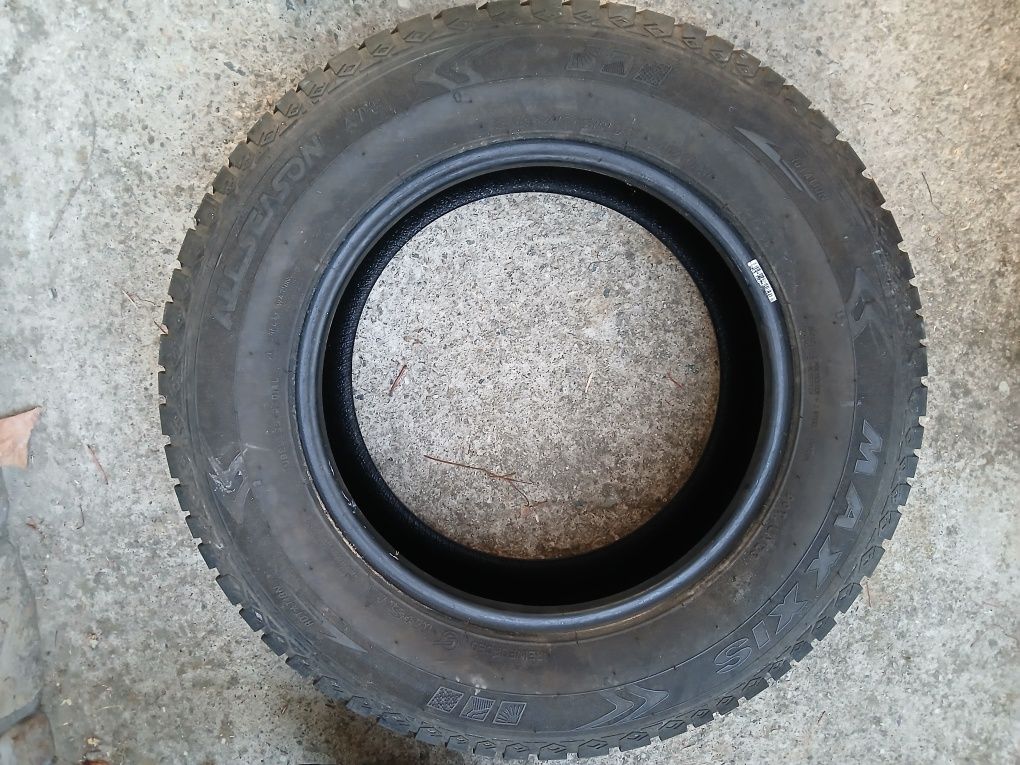 Всесезонни гуми 15цола Maxxis 215/65/15-7мм-грайфер