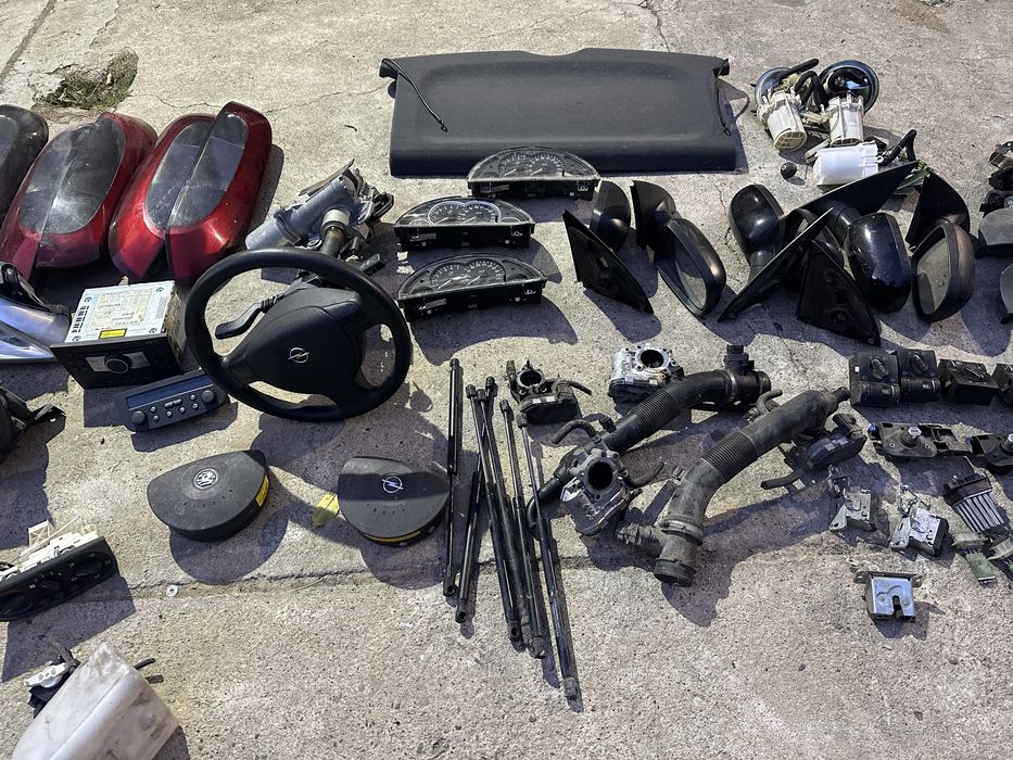 Opel corsa С налични доста части