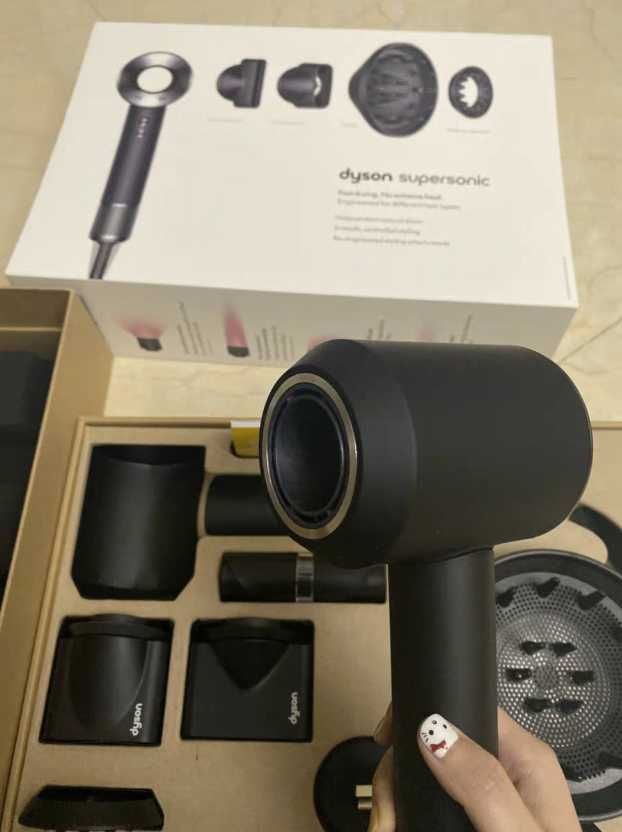 Сешоар Dyson Supersonic HD03, 1600 w