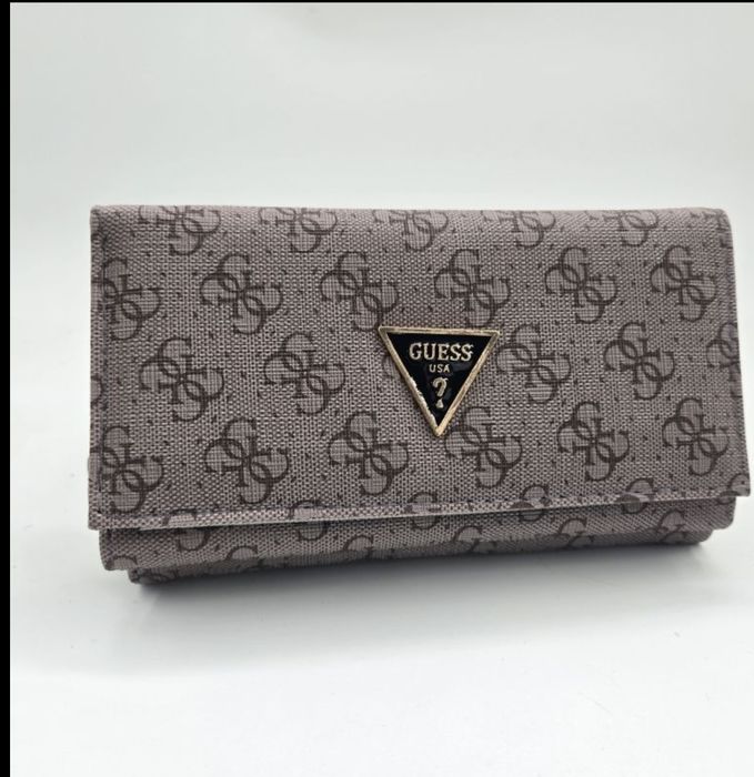 Дамски портмонета