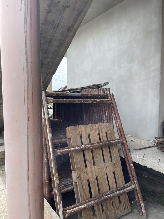 Schela metalica de vanzare .