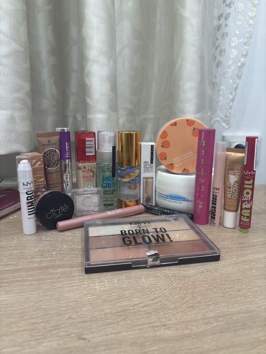 Лот гримове - nyx , bellebox, revolution