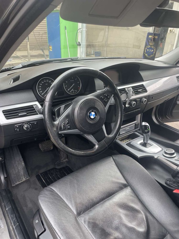 Bmw 525xi 2008г