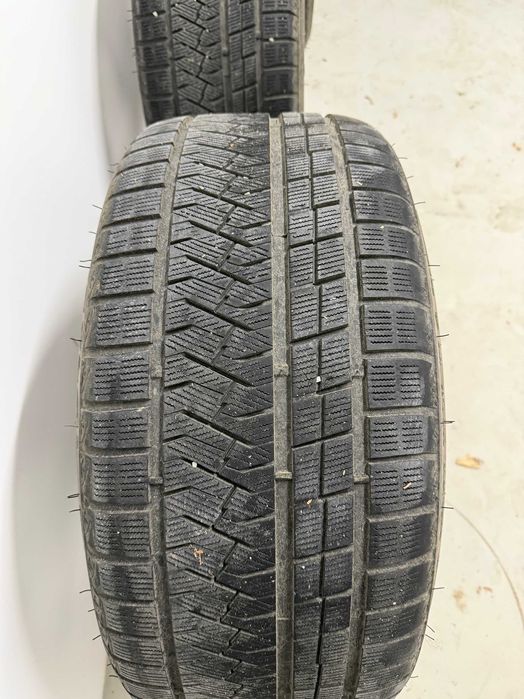Гуми 245 40 20 и 275 35 20 с джанти 5х120  спорт пакет
