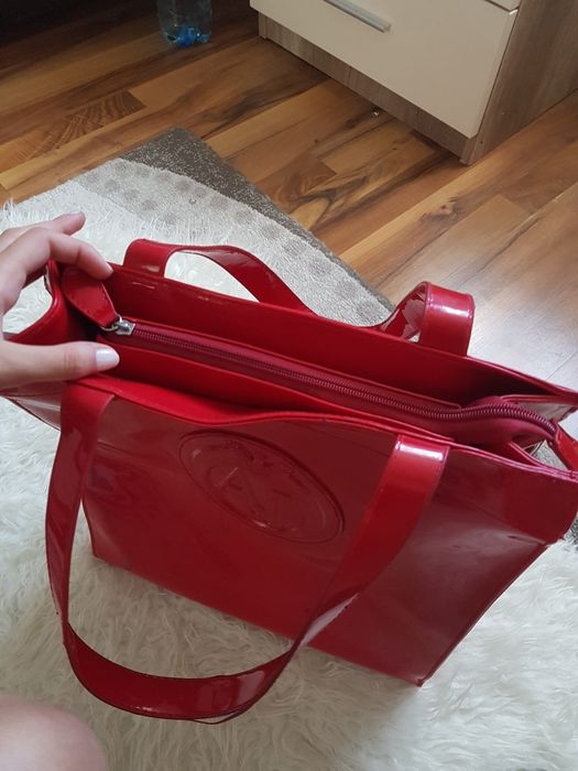 Geanta roșie Armani de lac tote bag