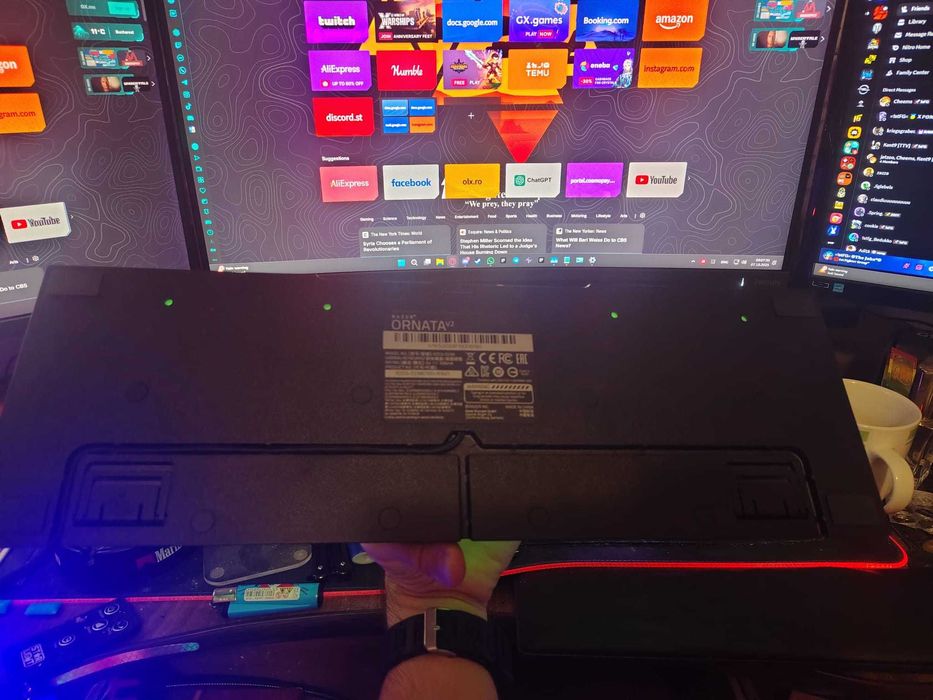 Tastatura gaming Razer Ornata V2