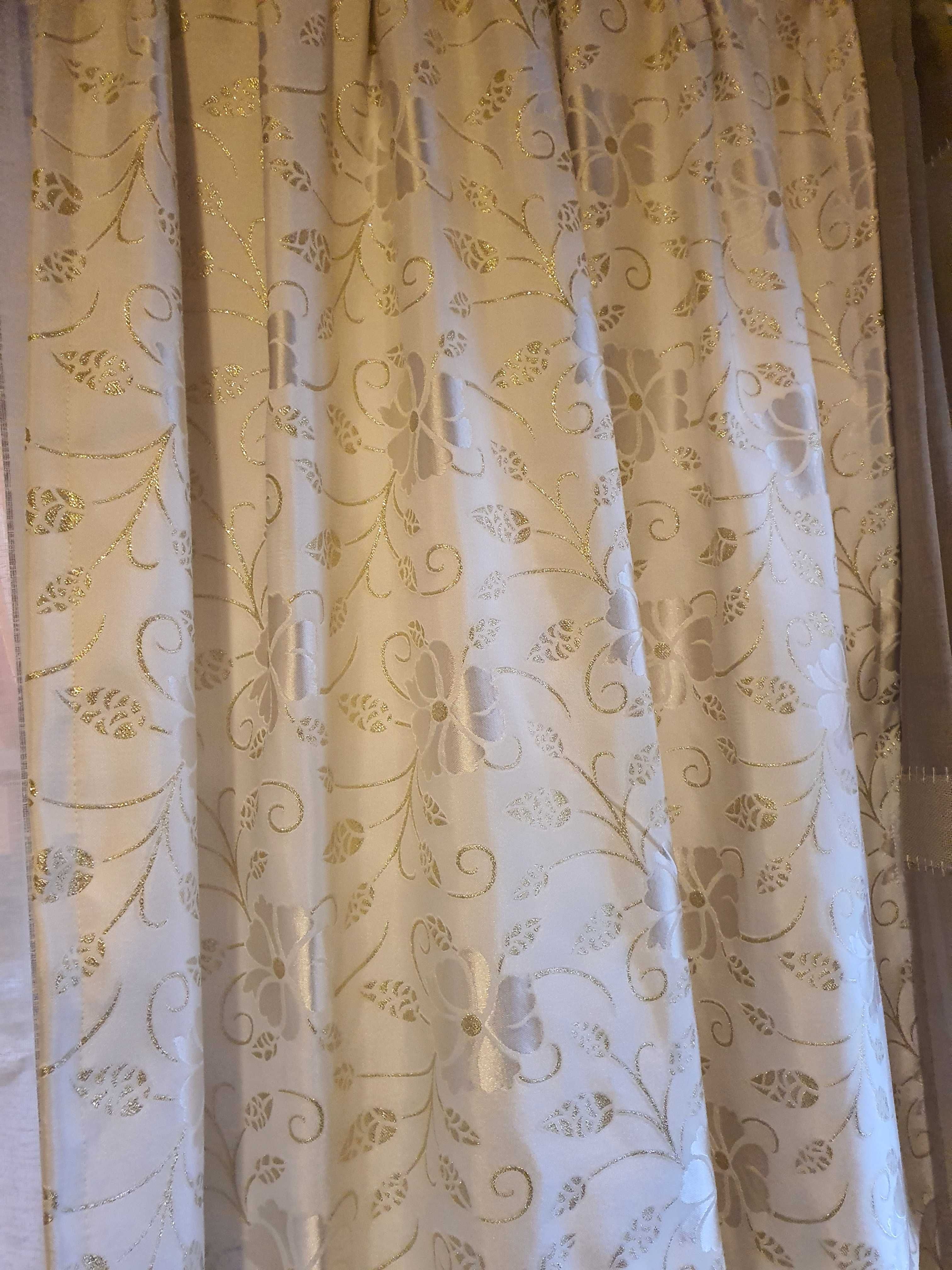 Луксозни плътни завеси