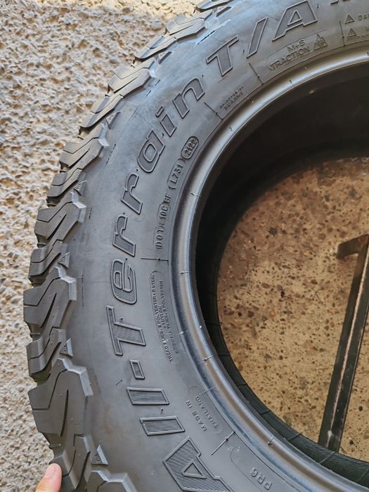 2 anvelope 285 70 17 A/T