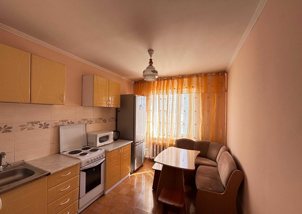 Продается 3-комнатная квартира улучшенной планировки в районе Шахтеров