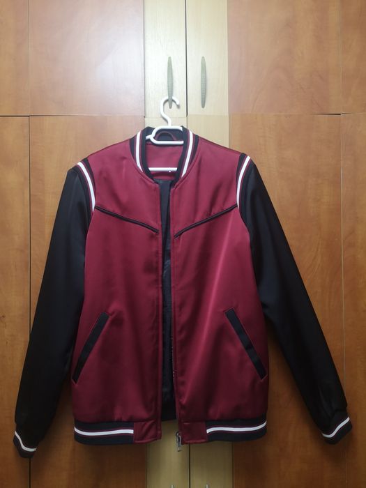 Jacheta topman vișinie