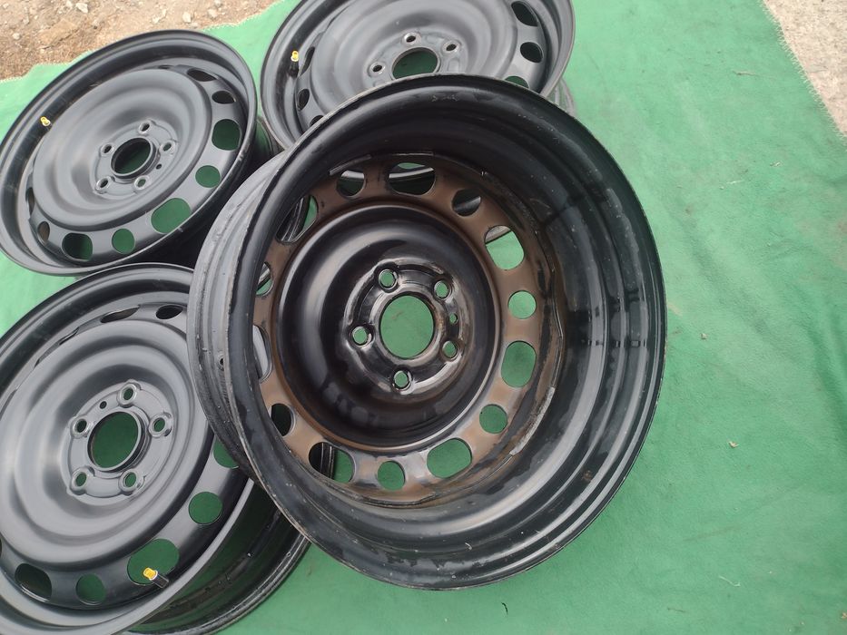 Почти нови 16-5х114.3 ЕТ50 6.5J Mazda 3