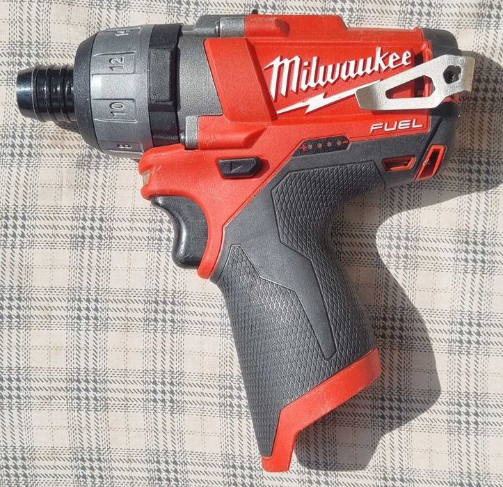Milwaukee M12 FUEL