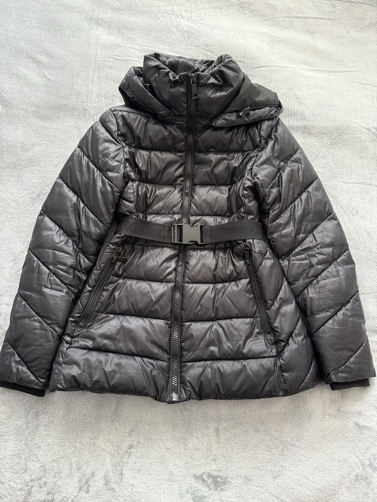 Яке Calvin Klein
