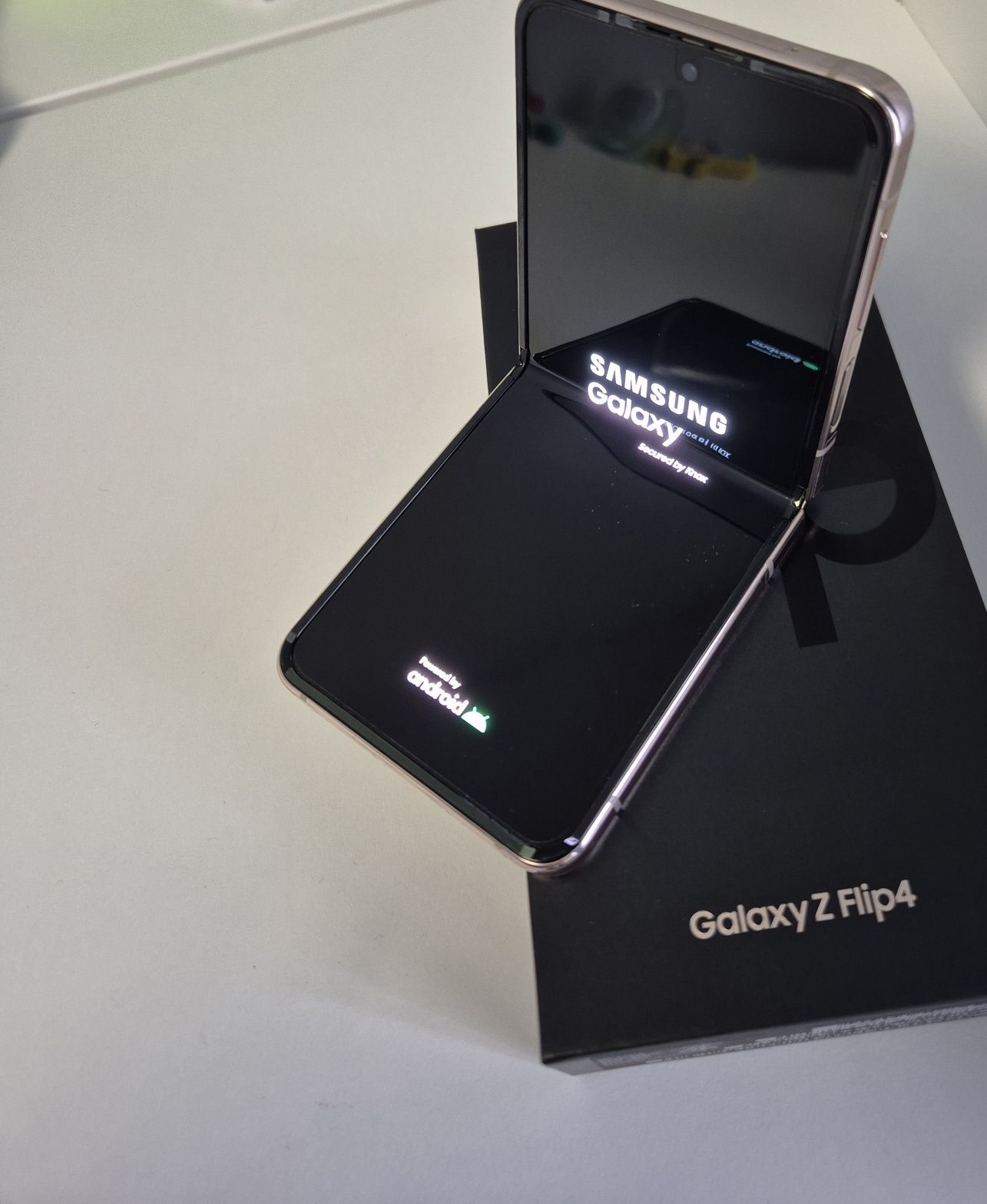 Samsung Galaxy Z Flip4 256gb