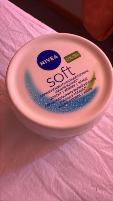 Crema Nivea Q10, Soft, Cellular, Luminous