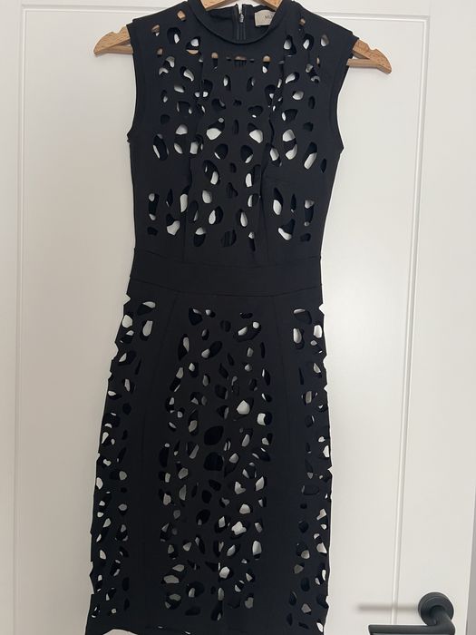 Oferta rochie Murmur cu perforatii