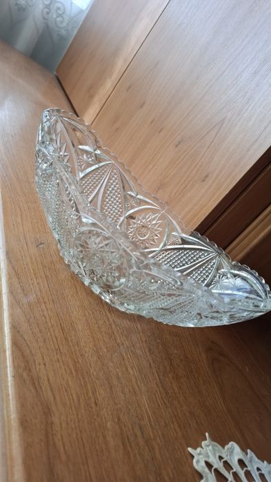 Кристални купи и вази