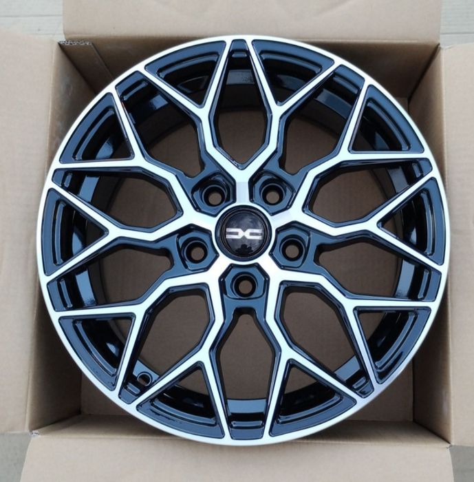 Jante Bicolore Dacia Duster pe R17 cu 5 x 114.3 R17