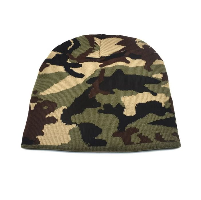 Шапка в военном стиле