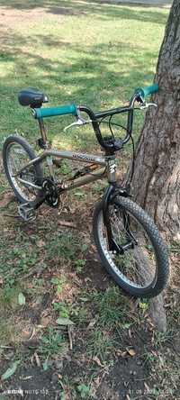Bicicleta bmx cu roti de 20"-cu 48 de spite si frini x brake