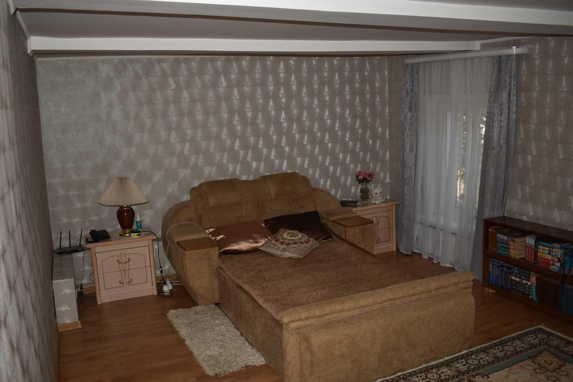 Продаётся дом центре