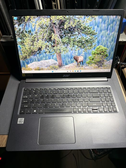 Laptop Acer i5 10gen 8g 256g nvme 15.6 FullHD