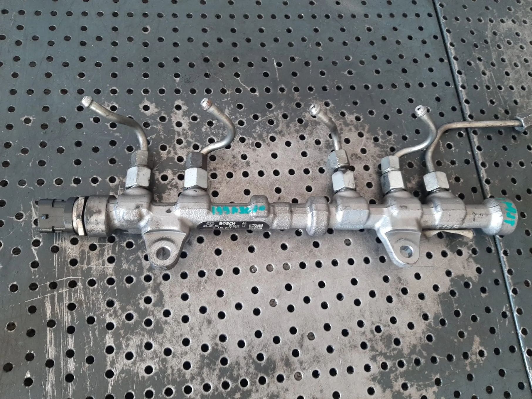 rampa injectoare 1.3 d lancia musa fiat doblo punto idea alfa romeo mito opel astra h 0445214193  55215212
