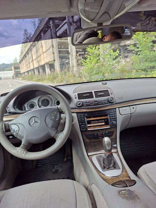 Mercedes E220 w211