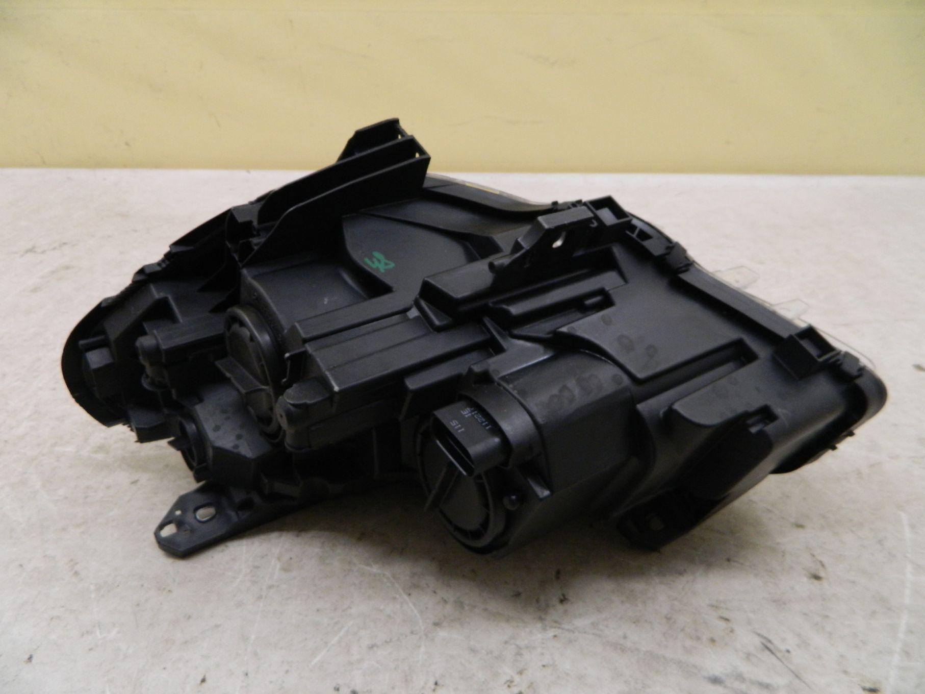 Far dreapta Halogen Mercedes B-Class w246, 2011, 2012, 2013, 2014, cod origine A2468200261.
