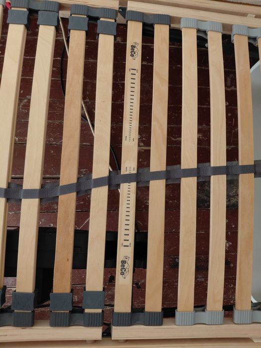 Електрическо медицинско легло