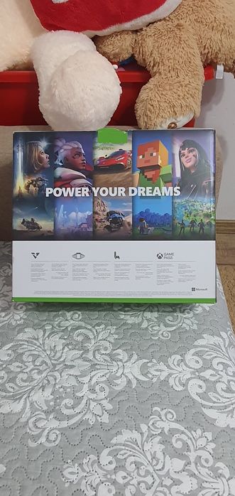 XBOX     seria  S .