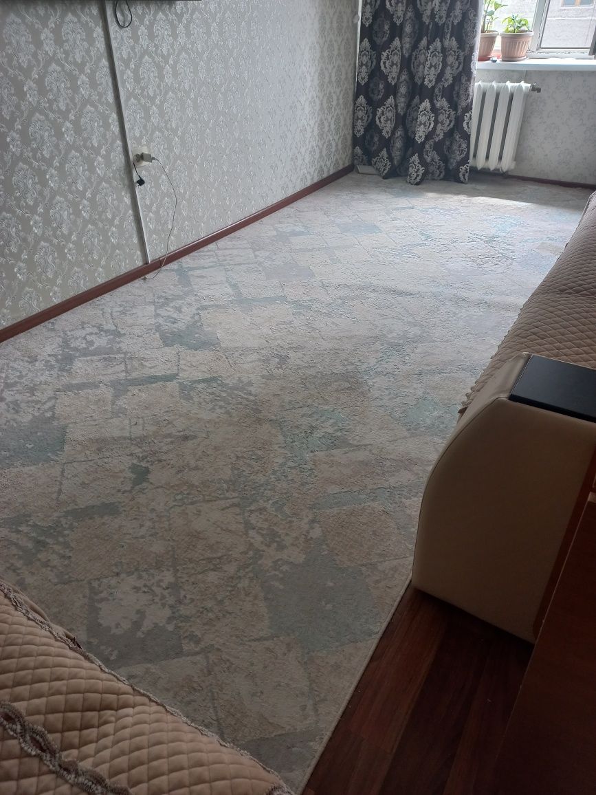 Продам ковёр 2×5
