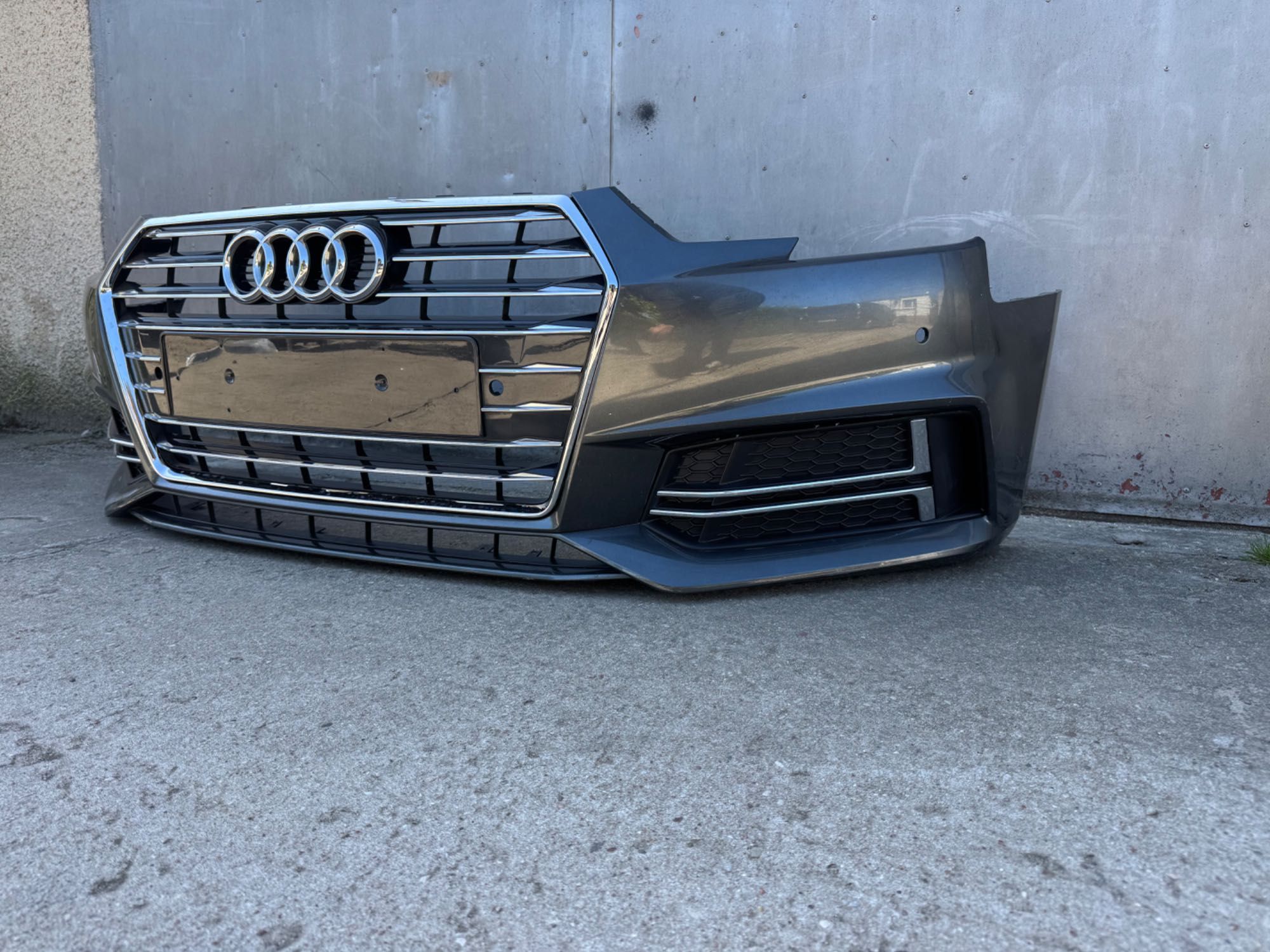 Bară față Audi A4 B9 S-line