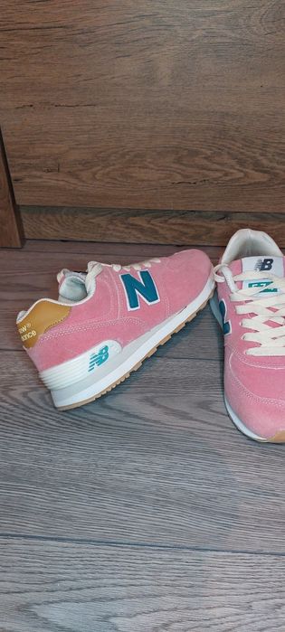 Adidaşi New Balance mărimea 36