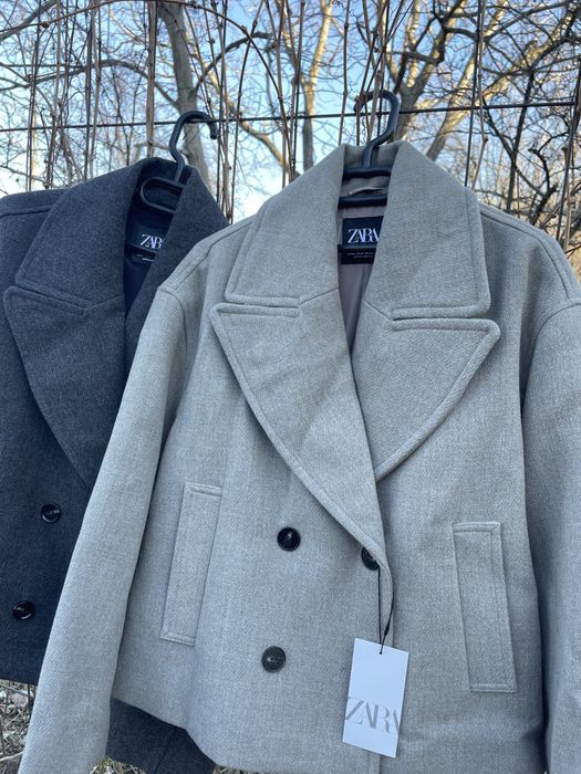 Zara късо палто/ XS размер/ чисто ново!