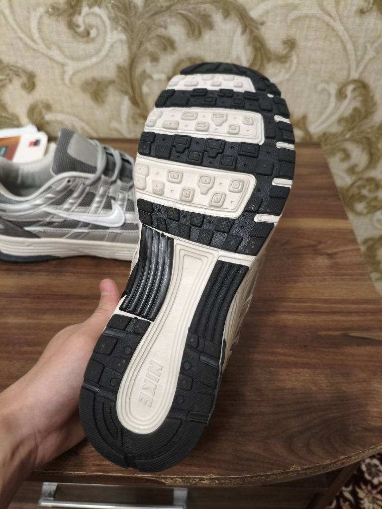 Кроссовки nike p6000