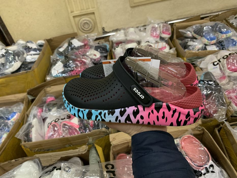 Ayoq kiyim Crocs xtiy arginal keldi