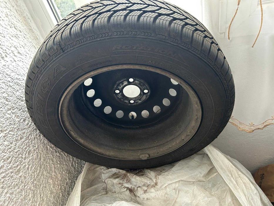 Anvelope iarna Debica M+S 195/60 R15