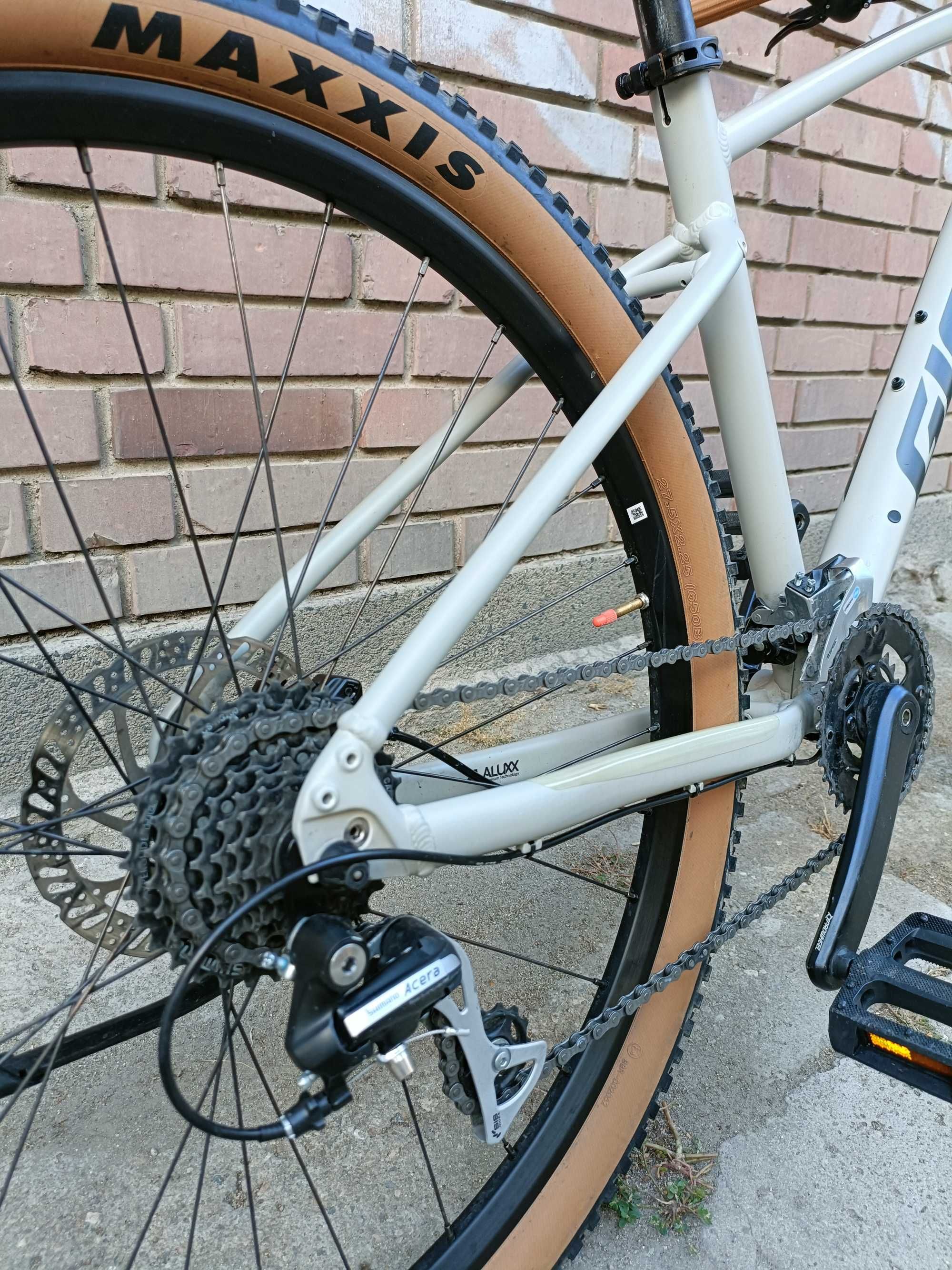 Велосипед Giant Talon 2 27.5