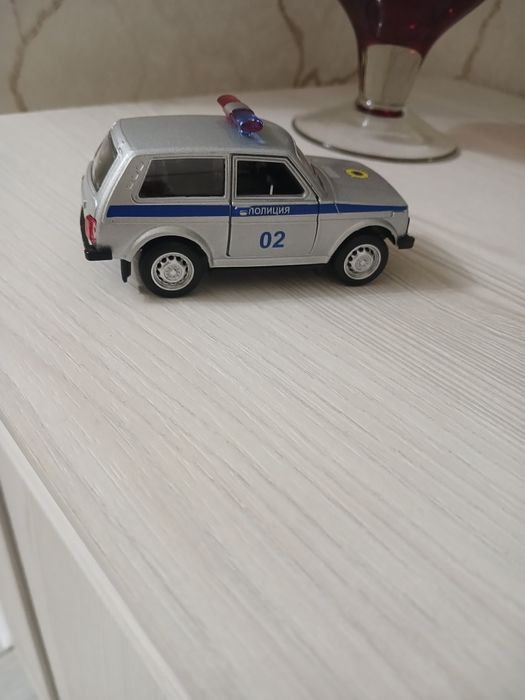 Продам металлические машинки