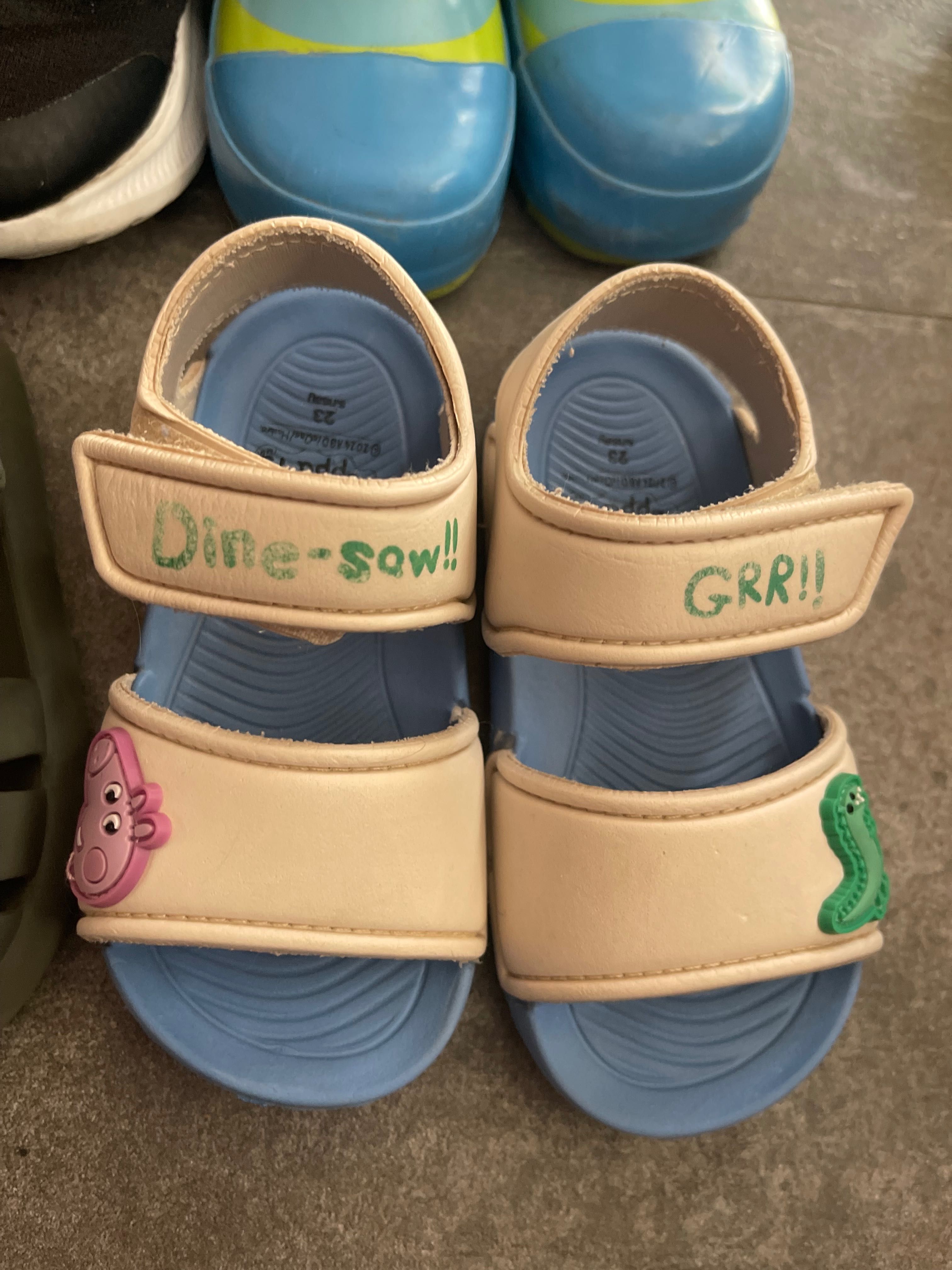 Сандали Zara, Peppa Pig и др.