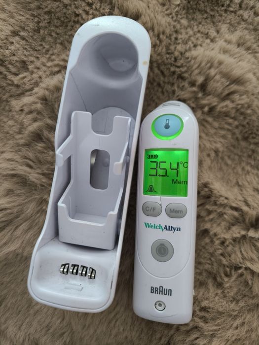 Termometru auricular WelchAllyn