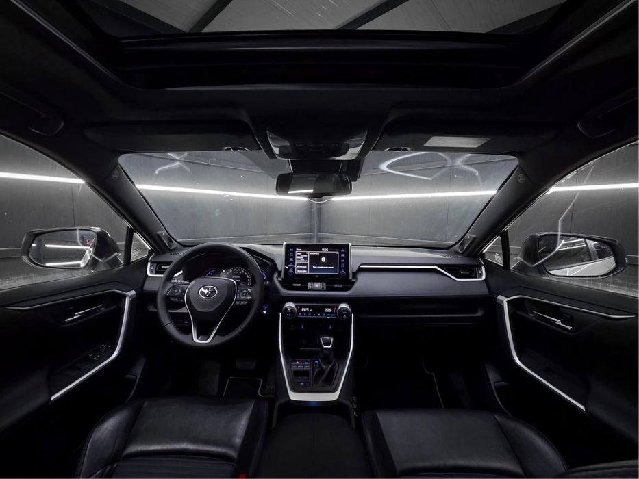 Pret 37.900 Toyota Rav4 HYBRID 2025 / 25.000 km / JBL / Panoramic