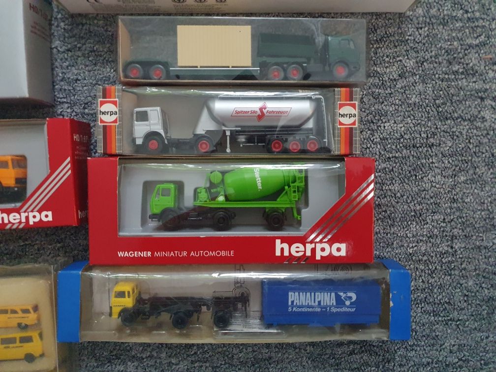 Vand camioane, tiruri, masini scara HO diorama trenulet