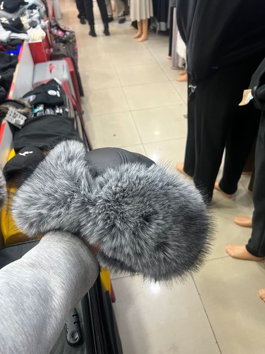 Меховые наушники для зимы — тёплые, мягкие и очень стильные.