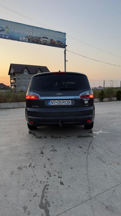 Ford s max motor 1.8 tdci 2009 preț fix