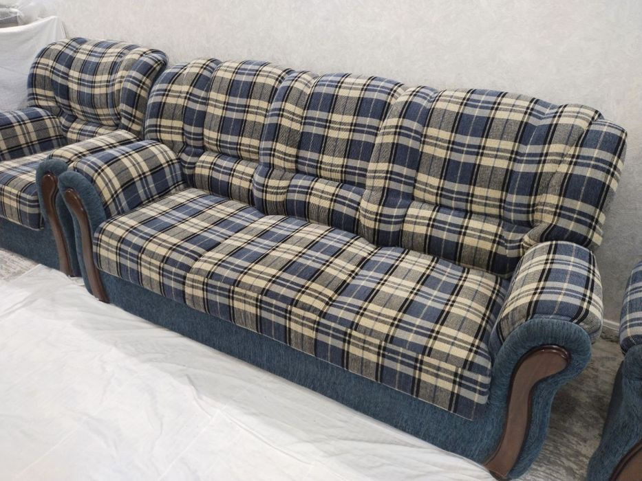 Продаю диван в отличном состоянии