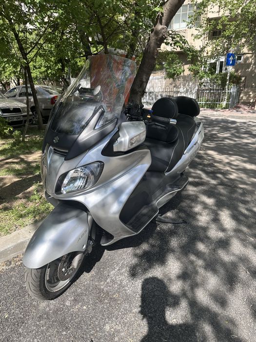 Suzuki Burgman 650 Executive in stare excelenta